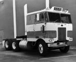 Peterbilt 352 6x4 Tractor 1969 года (NA)